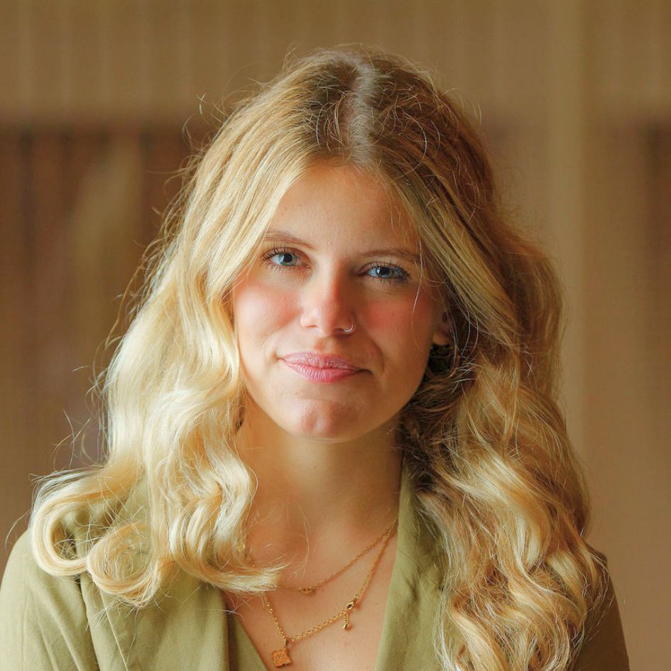 joana-sales-and-marketing-executive